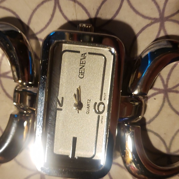 Geneva woman's watch - Picture 2 of 5